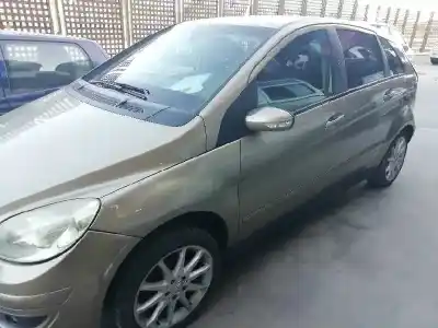 Véhicule à la ferraille mercedes-benz clase b (w245) 180 cdi (245.207) de l'année 2006 alimenté 640940