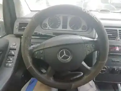 Sloopvoertuig mercedes                                           clase b (w245)                                                                                                                                                                                                                                             180 cdi (245.207)                                                                                                                                                                                                                                          van het jaar 2006 aangedreven 640940
