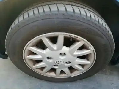 Veículo de Sucata nissan primera berlina (p11) 1.6 16v cat do ano 2001 alimentado qg16