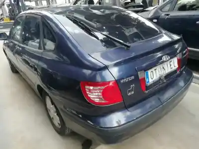 Veículo de Sucata hyundai elantra (xd) 2.0 crdi comfort do ano 2005 alimentado d4ea