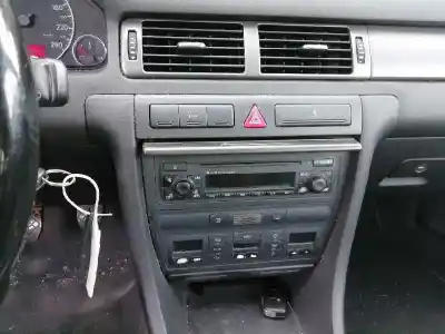 Hurda Aracı audi a6 berlina (4b2) 2.5 v6 24v tdi cat (aym) yılın 2001 güçlü aym