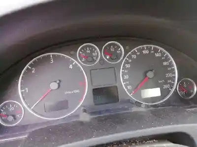 Hurda Aracı audi a6 berlina (4b2) 2.5 v6 24v tdi cat (aym) yılın 2001 güçlü aym