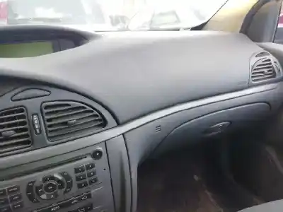 Véhicule à la ferraille citroen c5 berlina 1.6 16v hdi fap de l'année 2005 alimenté 9hz