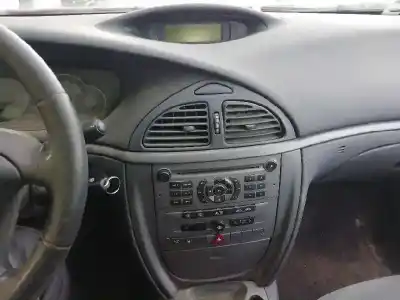 Véhicule à la ferraille citroen c5 berlina 1.6 16v hdi fap de l'année 2005 alimenté 9hz
