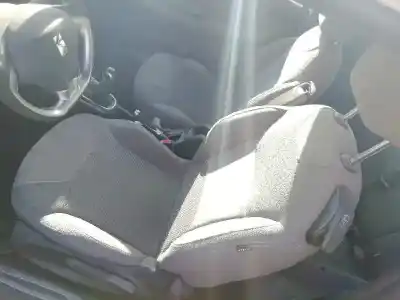 Véhicule à la ferraille citroen ds3 (sa_) 1.6 hdi 90 de l'année 2015 alimenté 9hp