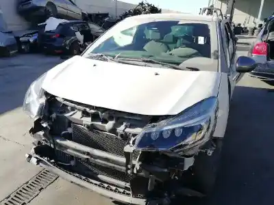 Véhicule à la ferraille citroen ds3 (sa_) 1.6 hdi 90 de l'année 2015 alimenté 9hp