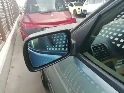 Здавання транспортного засобу bmw serie 3 berlina (e46) 320d року 2002 потужний 204d4d