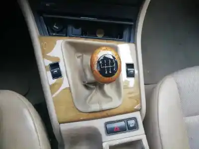 Здавання транспортного засобу bmw serie 3 berlina (e46) 320d року 2002 потужний 204d4d