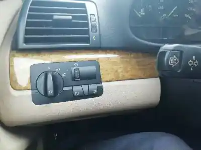 Здавання транспортного засобу bmw serie 3 berlina (e46) 320d року 2002 потужний 204d4d