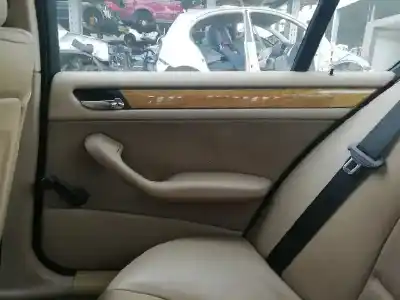 Здавання транспортного засобу bmw serie 3 berlina (e46) 320d року 2002 потужний 204d4d