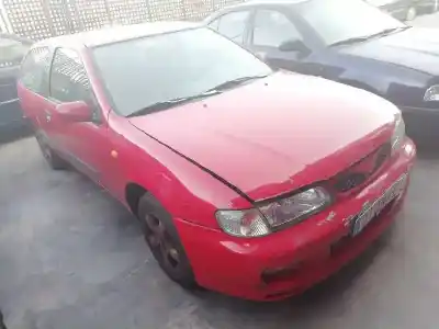 Здавання транспортного засобу nissan almera (n15) gx року 1999 потужний ga16