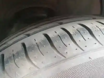 Здавання транспортного засобу nissan almera (n15) gx року 1999 потужний ga16
