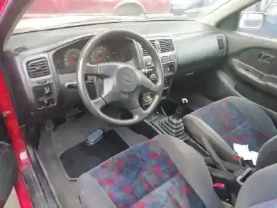 Здавання транспортного засобу nissan almera (n15) gx року 1999 потужний ga16