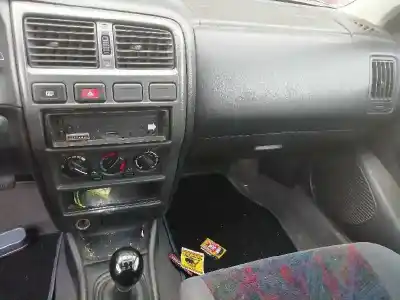 Здавання транспортного засобу nissan almera (n15) gx року 1999 потужний ga16