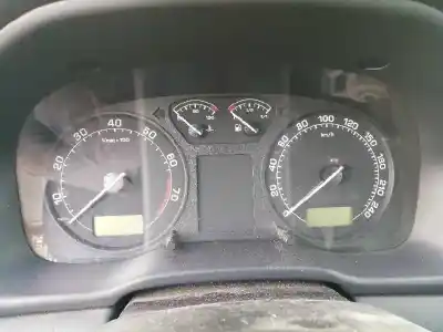 Veículo de Sucata skoda octavia berlina (1u2) ambiente do ano 2003 alimentado bfq