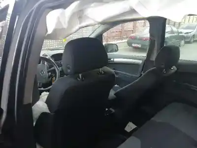 Здавання транспортного засобу opel zafira b 1.7 16v cdti року 2013 потужний a17dtr