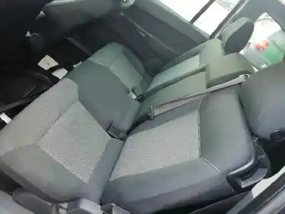 Здавання транспортного засобу opel zafira b 1.7 16v cdti року 2013 потужний a17dtr