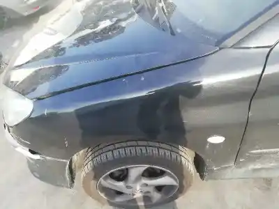 Véhicule à la ferraille peugeot 206 berlina 1.4 hdi de l'année 2005 alimenté 8hz