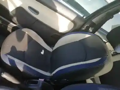 Véhicule à la ferraille peugeot 206 berlina 1.4 hdi de l'année 2005 alimenté 8hz