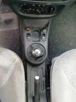 Утилизация автомобиля citroen c3 (f desde 11/2001) 1.4 hdi /66kw года 2003 питание 8hy