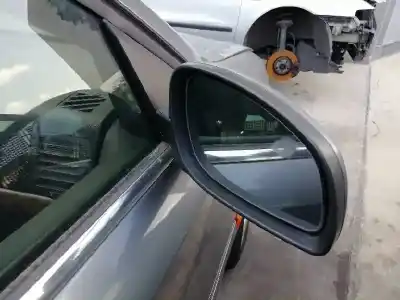 Véhicule à la ferraille opel vectra b berlina 2.2 16v dti cat (y 22 dtr / l50) de l'année 2003 alimenté y22dtr