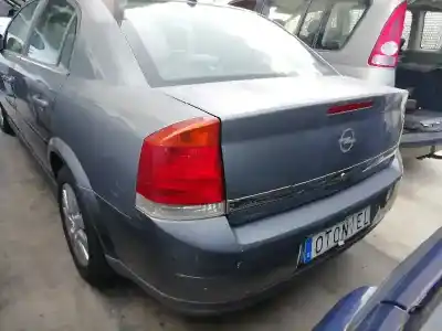 Véhicule à la ferraille opel vectra b berlina 2.2 16v dti cat (y 22 dtr / l50) de l'année 2003 alimenté y22dtr
