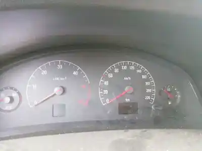 Véhicule à la ferraille opel vectra b berlina 2.2 16v dti cat (y 22 dtr / l50) de l'année 2003 alimenté y22dtr