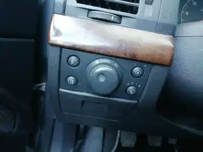 Véhicule à la ferraille opel vectra b berlina 2.2 16v dti cat (y 22 dtr / l50) de l'année 2003 alimenté y22dtr