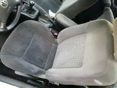 Verschrottungsfahrzeug volkswagen passat berlina (3b2) 1.8 des jahres 1997 angetrieben adr