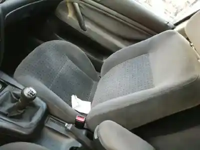 Verschrottungsfahrzeug volkswagen passat berlina (3b2) 1.8 des jahres 1997 angetrieben adr