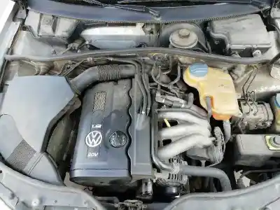 Verschrottungsfahrzeug volkswagen passat berlina (3b2) 1.8 des jahres 1997 angetrieben adr