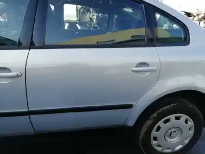 Verschrottungsfahrzeug volkswagen passat berlina (3b2) 1.8 des jahres 1997 angetrieben adr