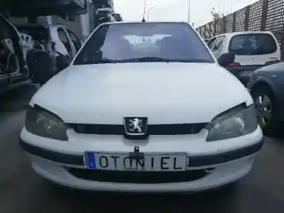 Sloopvoertuig PEUGEOT                                            106 (S2)                                                                                                                                                                                                                                                   Kid D                                                                                                                                                                                                                                                      van het jaar 2001 aangedreven VJX