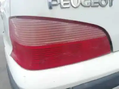 Véhicule à la ferraille peugeot 106 (s2) kid d de l'année 2001 alimenté vjx