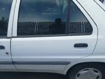 Véhicule à la ferraille peugeot 106 (s2) kid d de l'année 2001 alimenté vjx
