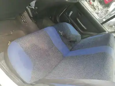 Véhicule à la ferraille peugeot 106 (s2) kid d de l'année 2001 alimenté vjx
