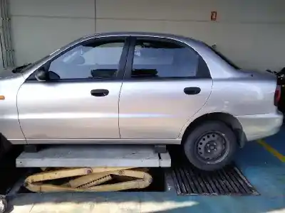 Здавання транспортного засобу daewoo lanos 1.5 cat року 2002 потужний a15sms-g