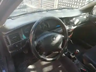 Vehicul casat opel vectra b berlina básico (1999->) al anului 2001 alimentat z18xe