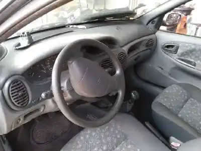 Scrapping Vehicle renault megane i classic (la0/1_) 1.6 i (la0l) of the year 1998 powered k7m