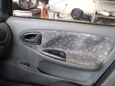 Scrapping Vehicle renault megane i classic (la0/1_) 1.6 i (la0l) of the year 1998 powered k7m