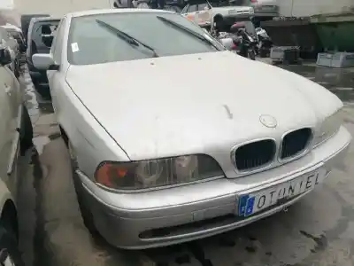 Veículo de Sucata bmw serie 5 berlina (e39) 530i do ano 2001 alimentado 306s3 g