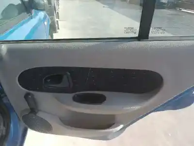 Здавання транспортного засобу renault clio ii fase ii (b/cb0) authentique року 2003 потужний d7fg7