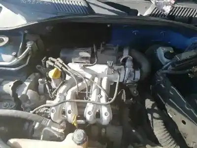 Здавання транспортного засобу renault clio ii fase ii (b/cb0) authentique року 2003 потужний d7fg7