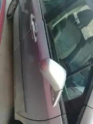 Veículo de Sucata fiat ulysse (179_) 2.0 jtd do ano 2004 alimentado rhw