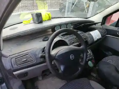 Veículo de Sucata fiat ulysse (179_) 2.0 jtd do ano 2004 alimentado rhw