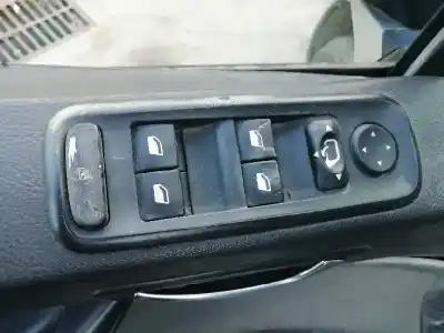 Veículo de Sucata fiat ulysse (179_) 2.0 jtd do ano 2004 alimentado rhw