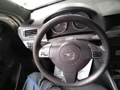 Hurda Aracı opel astra gtc cosmo yılın 2005 güçlü z17dth