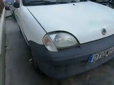 Здавання транспортного засобу fiat seicento (187) l.e. michael schumacher wm 2000 року 2000 потужний 176b2000