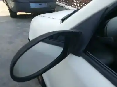 Здавання транспортного засобу fiat seicento (187) l.e. michael schumacher wm 2000 року 2000 потужний 176b2000