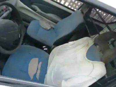 Здавання транспортного засобу fiat seicento (187) l.e. michael schumacher wm 2000 року 2000 потужний 176b2000